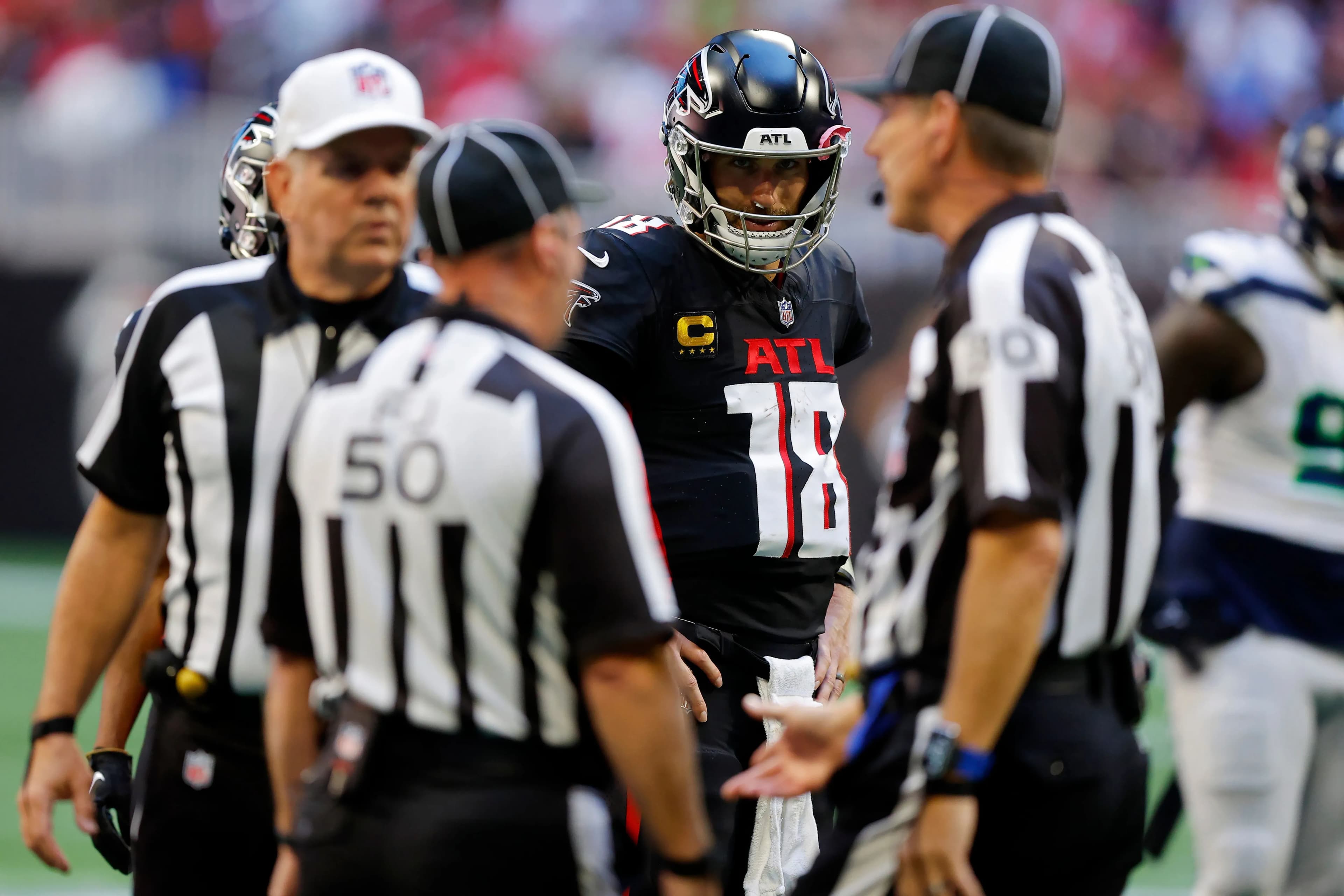 Robert Richeson NFL entlässt drei Referees auf ungewöhnliche Art und Weise